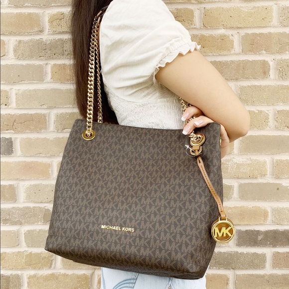 Michael Kors Handbags - Gaby’sBags👜💕-NWT Michael Kors Purse Brown